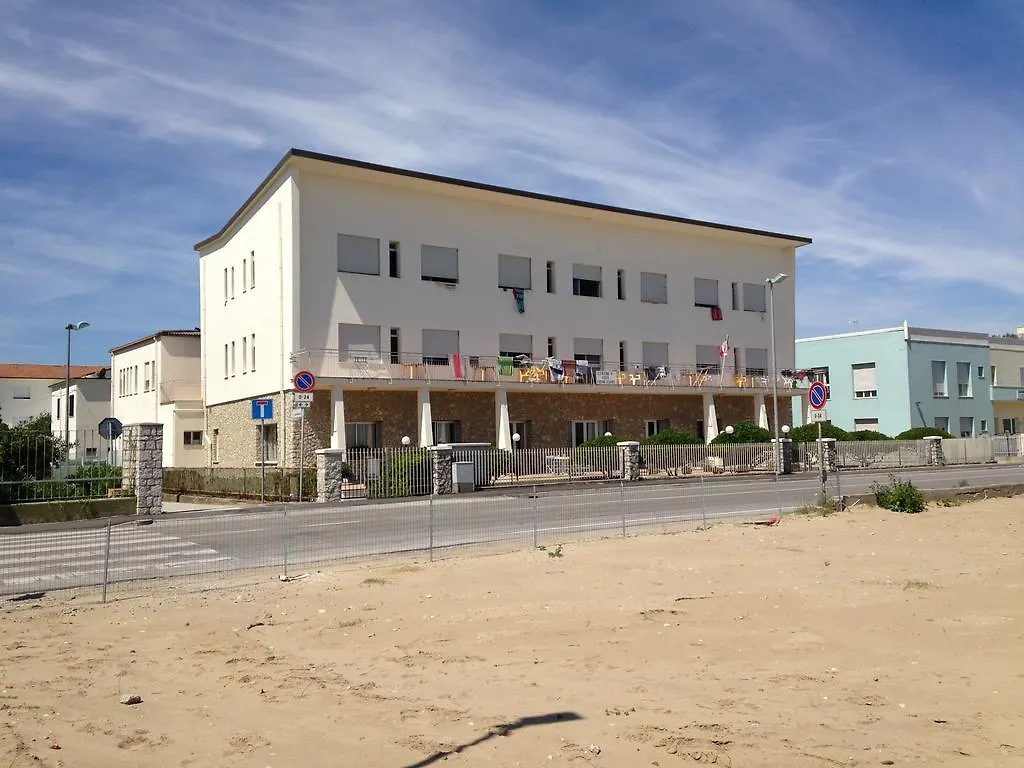 Centro Vacanze La Perla Affittacamere Bellaria-Igea Marina 0*,